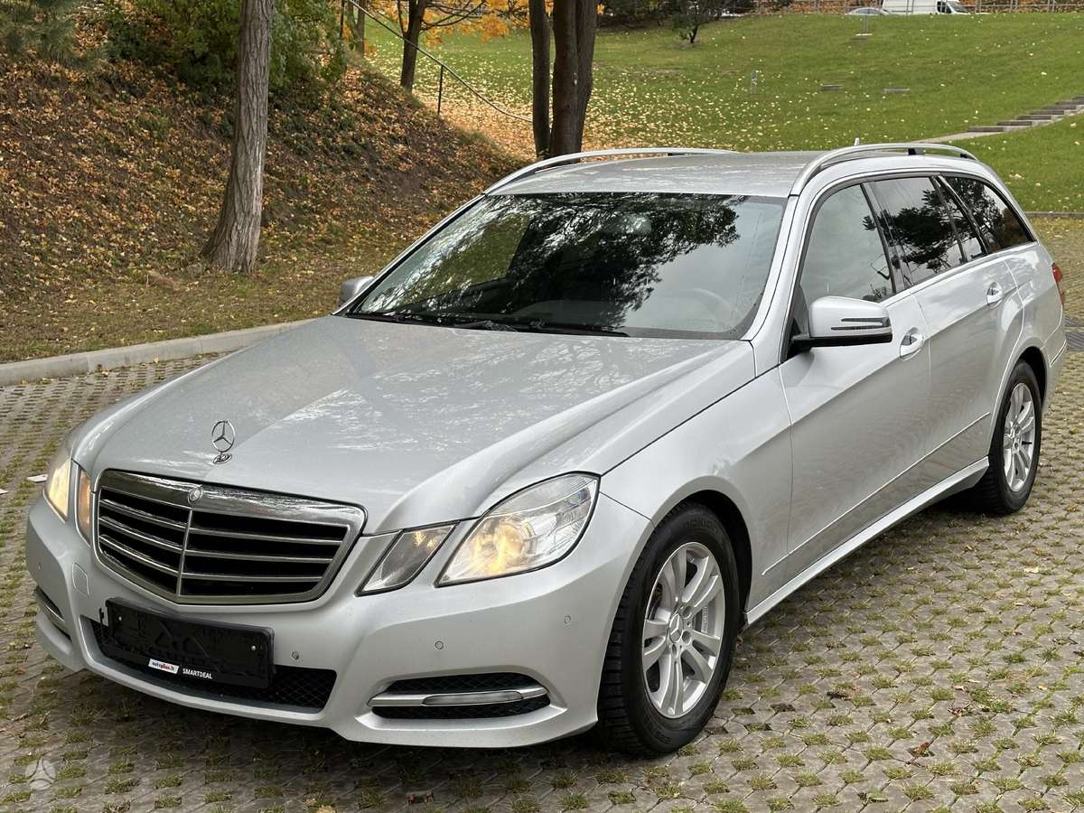 Wunderbar Mercedes Benz E220 Ebenbild